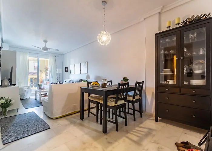 Con Amplia Terraza En * フエンヒロラ