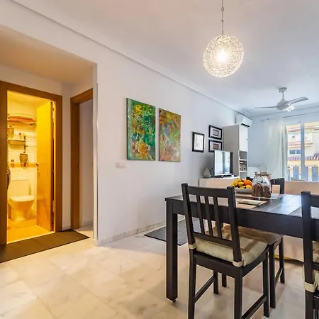 Con Amplia Terraza En *