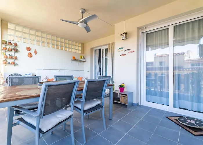 Apartment Con Amplia Terraza En *