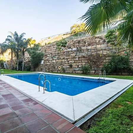 Con Amplia Terraza En *