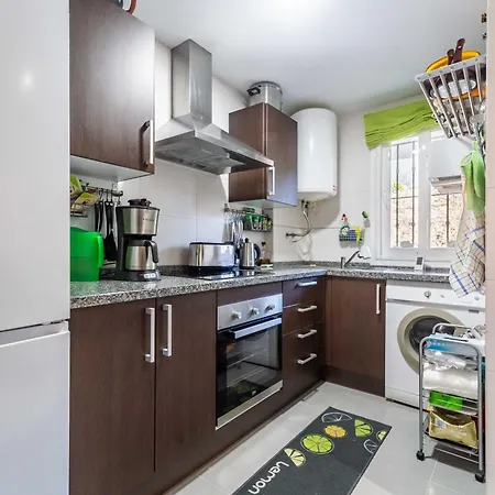 Con Amplia Terraza En Fuengirola