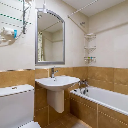 Con Amplia Terraza En Fuengirola