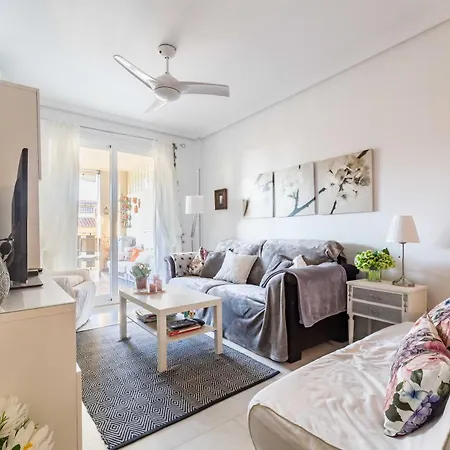 Con Amplia Terraza En *